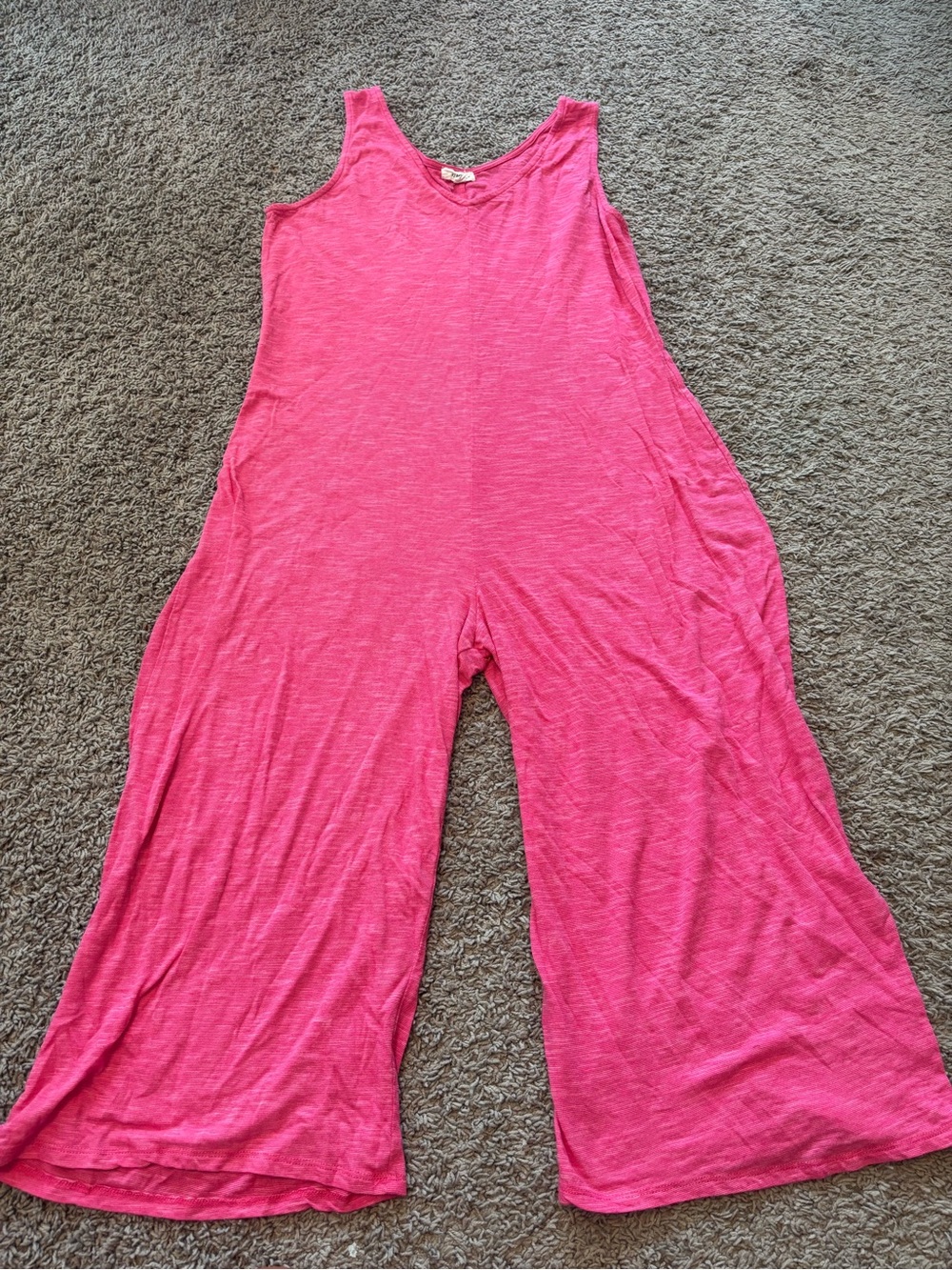 Eyeshadow Sleeveless Wide-Leg Jumpsuit in Bright Pink